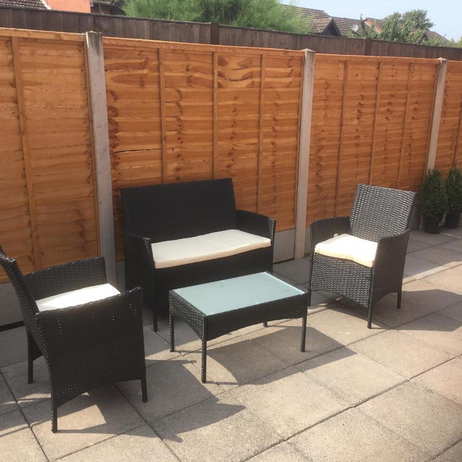 Cosy And Peaceful Maisonette With Terrace, Kidderminster Esterno foto