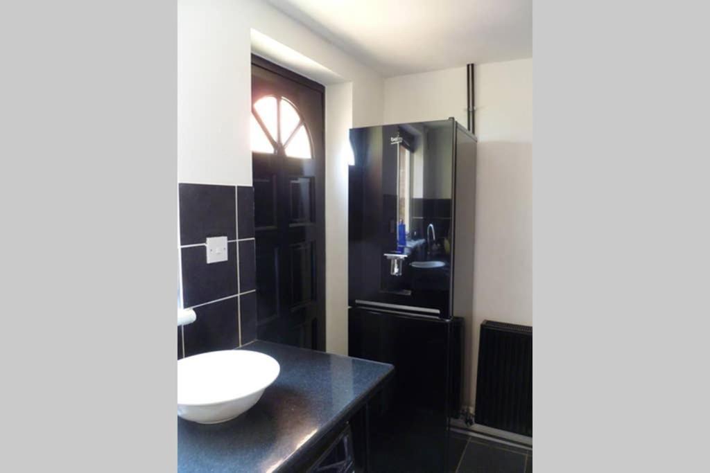 Cosy And Peaceful Maisonette With Terrace, Kidderminster Esterno foto