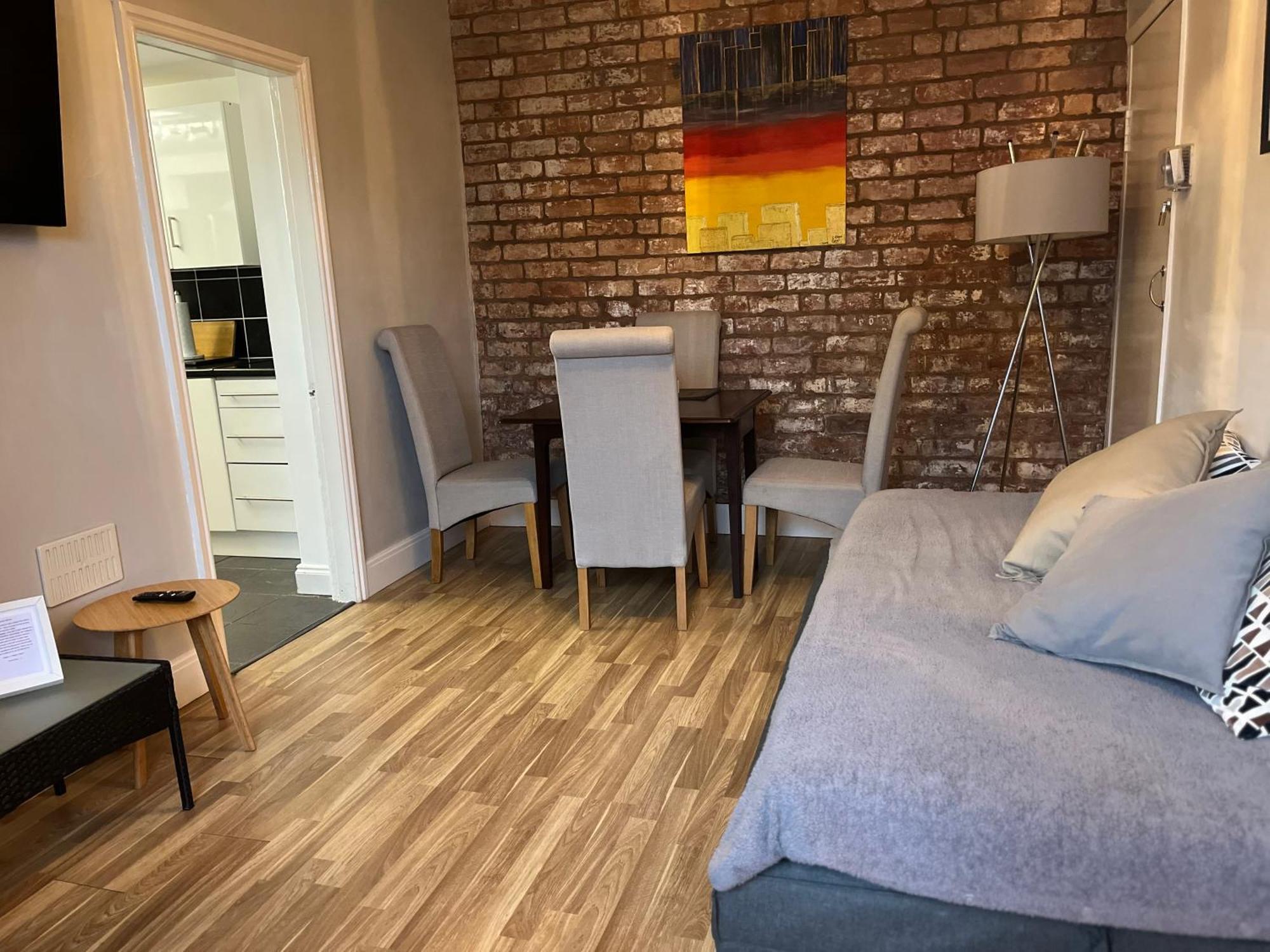 Cosy And Peaceful Maisonette With Terrace, Kidderminster Esterno foto